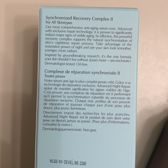 Ester Lauder Advanced Night Repair - Picture 3 of 12